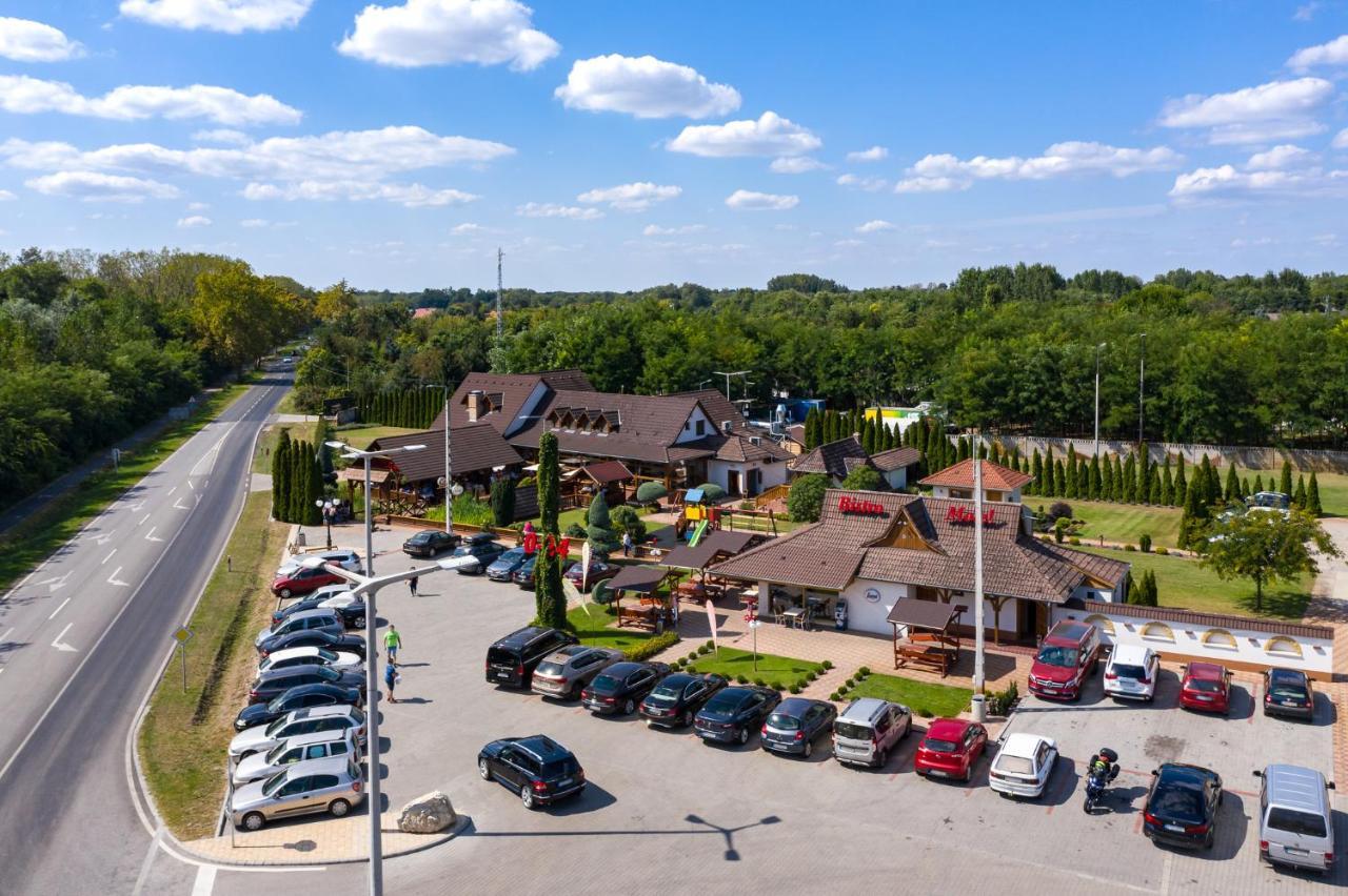 Csalánosi Vendégház Kecskemét Exterior foto