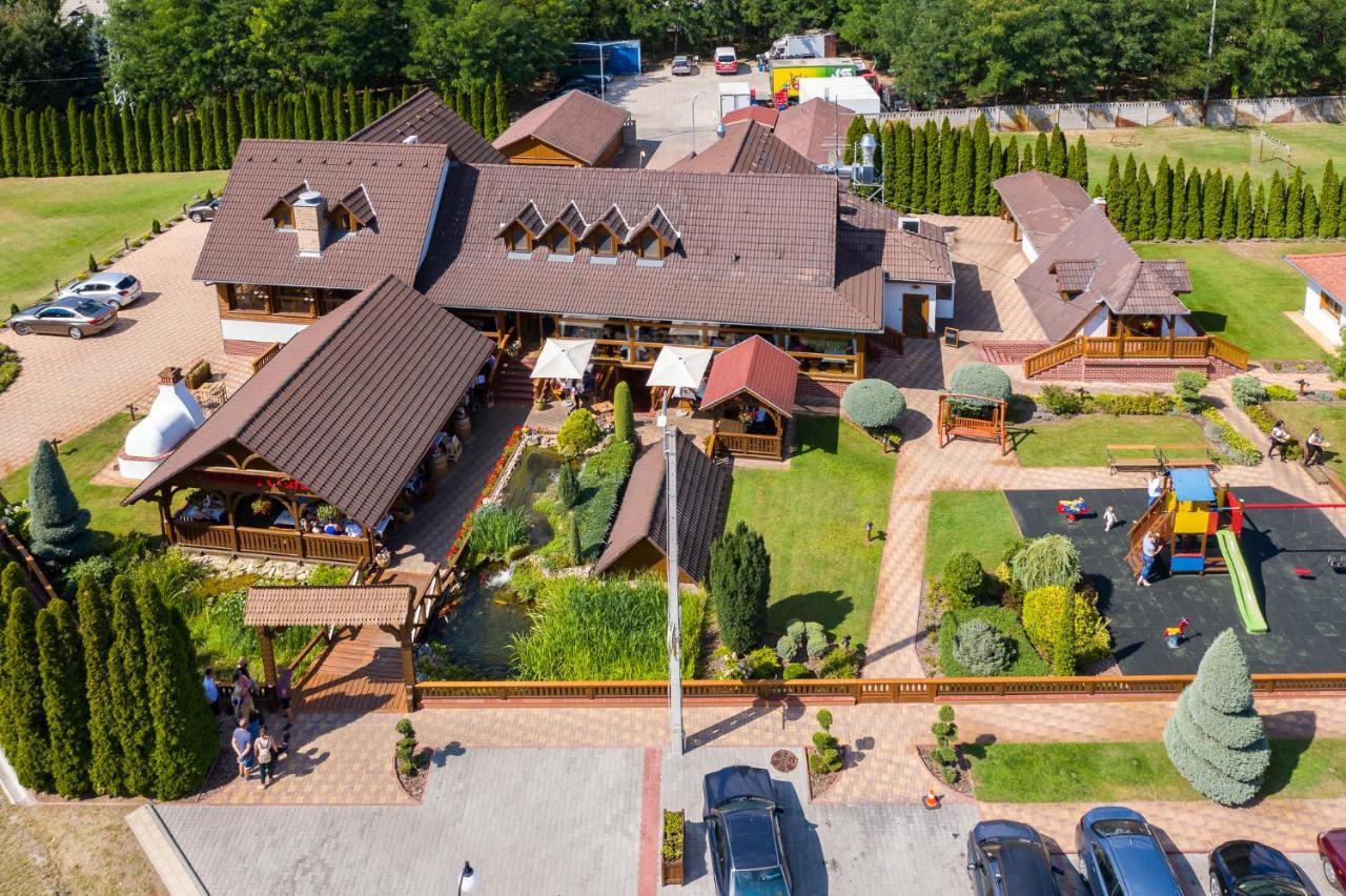 Csalánosi Vendégház Kecskemét Exterior foto
